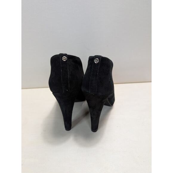 Women's Michael Kors Black Suede V Shaped Slip-on Ankle Heels Booties size 8M - Picture 4 of 10